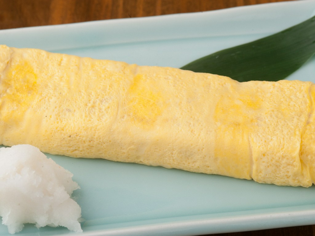 オーダーを受けてから一本一本丁寧に焼き上げた『だしまき玉子』