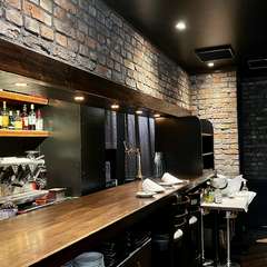 雰囲気のあるカウンター席