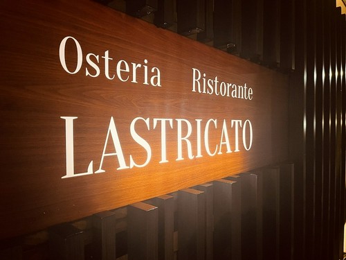 神楽坂に佇む隠れ家的な一軒で、本格イタリア料理を堪能