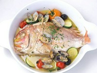 旬のお魚は、シンプルな味付けで、本来の旨みを堪能下さい。店主自慢の一品です！