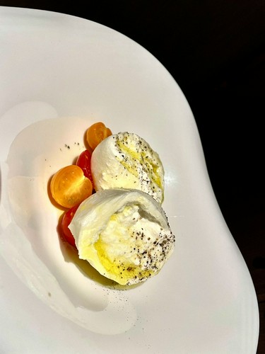 イタリア産ブラータチーズ