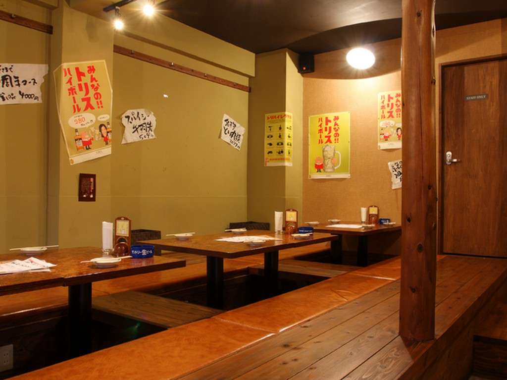 別室の宴会が可能。掘りごたつ席はくつろぎ感満点