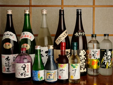 こだわりの地酒、地焼酎、充実のラインナップ