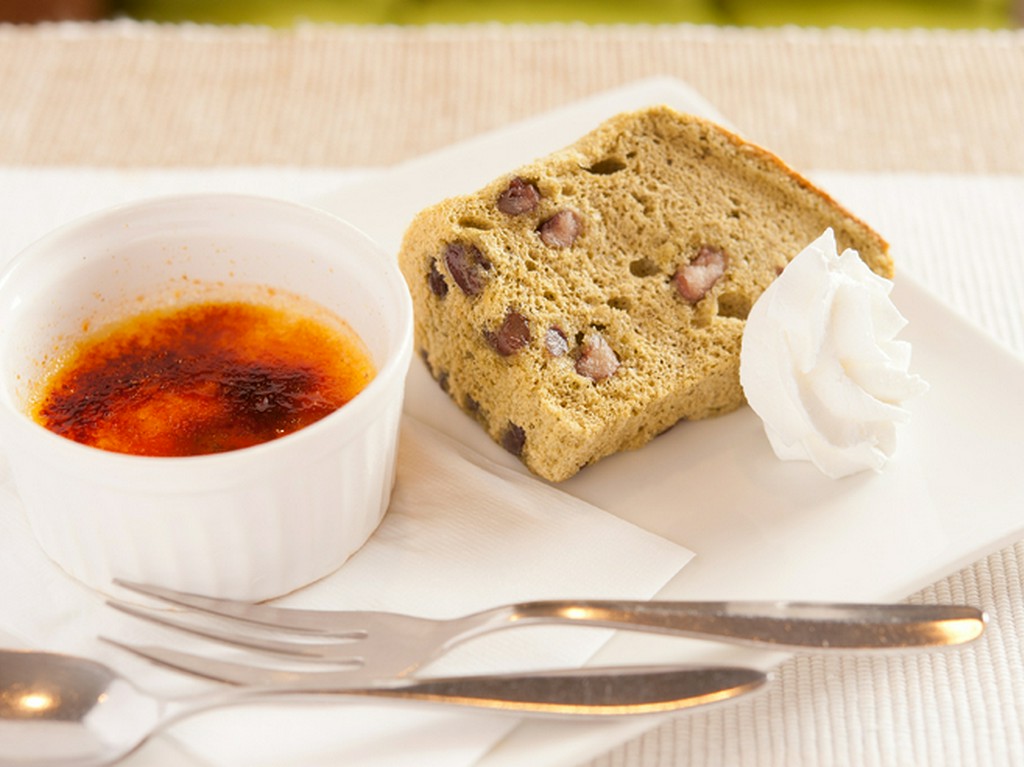 濃厚な生クリームを使用した、こってり風味のクリームブリュレ