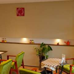 一息つけるオシャレな洋食屋さん。優しい味でお待ちしています