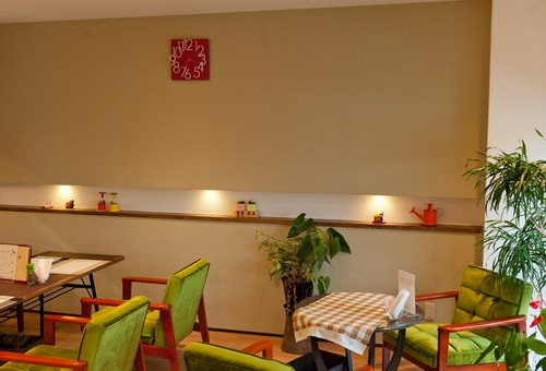 一息つけるオシャレな洋食屋さん。優しい味でお待ちしています