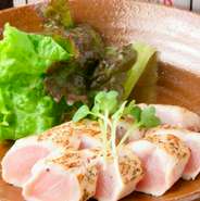朝引き鶏　ササミの炙り焼きタタキ