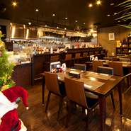 オシャレな雰囲気の店内で、イタリアンをはじめとした洋食を食べられるので、クリスマスの利用にも最適です。2人で静かにグラスを傾けるのも、大人数で開くパーティにも対応できます。