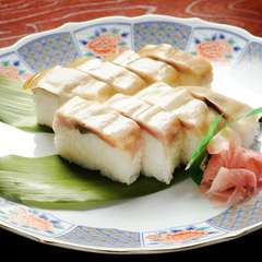 箸が止まらなくなる美味しさ『鯖寿司』(前日までに要予約)