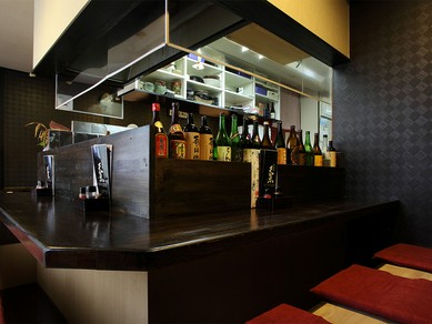 地方の焼酎、岐阜県産の日本酒を中心に揃えています