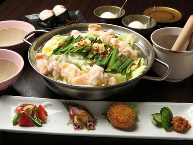 一緒に分け合えるお料理で楽しいお食事の時間をお過ごしください