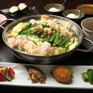 ちゃんこ鍋はもちろん、津ぎょうざ他金鍋一押しメニューが少しずつ楽しめる嬉しいセットです