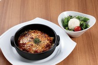 ミートソ－スのひき肉をたっぷりのまぐろのミンチで仕上げた一品！
