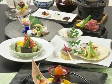 落ち着いた雰囲気の店内は、大切な方の門出の演出に最適です。