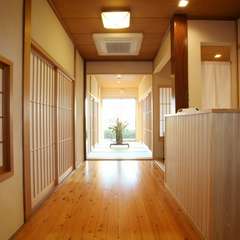 落ち着いた店内は、大切なお客様の接待にピッタリです。