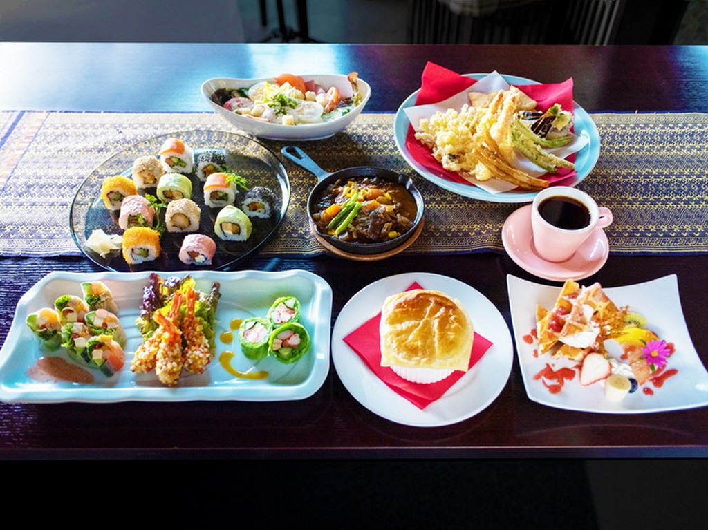 華やかなパーティーを彩る、飲み放題付きのコース料理