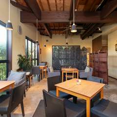 カフェホール貸切では5名～30名まで。美味しい憩いの時間を満喫