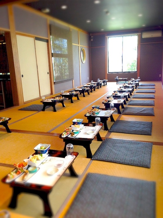 Dinner sushi and Japanese banquet full course meal