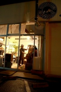 自らコーヒーを仕入れ、日々焙煎して入れる美味しい一杯