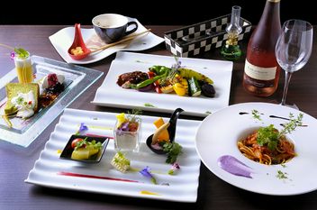 Vegetable Bistro Tsuchi no Naka no Salad