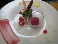 毎年ご好評をいただいておりますX'mas期間限定の特別なコースです。詳しくはお電話にて。