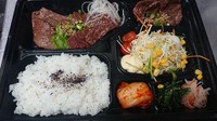 松阪牛2種類とタン塩が入ります