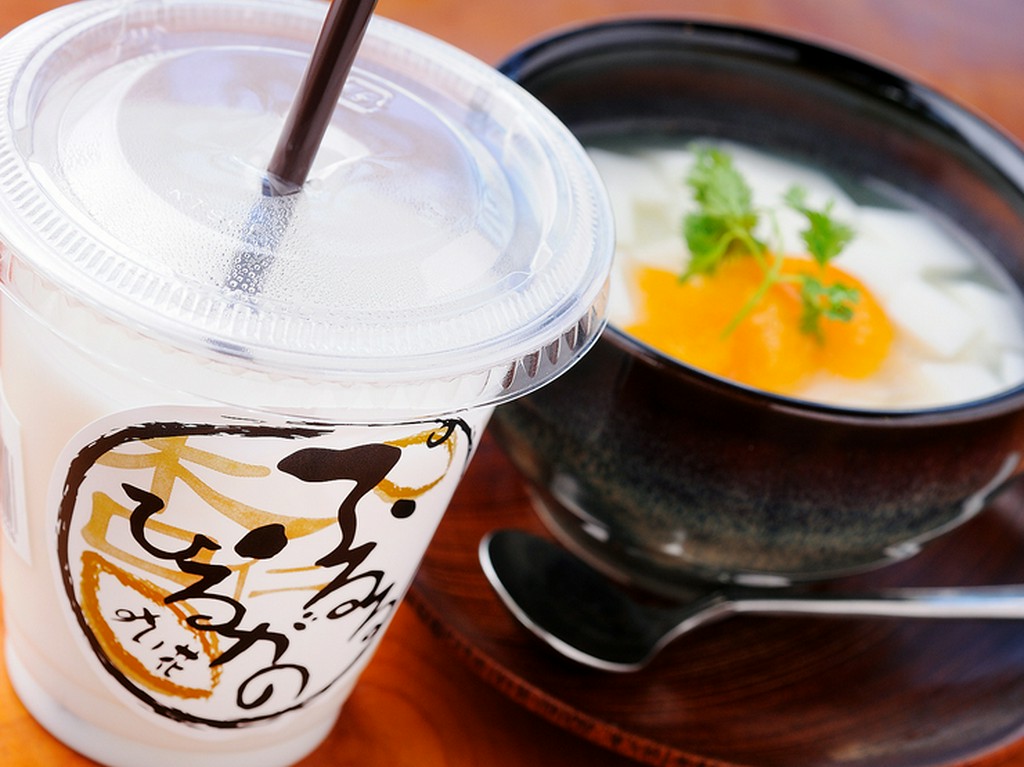 ぷるる・ひるがの（杏仁豆腐）