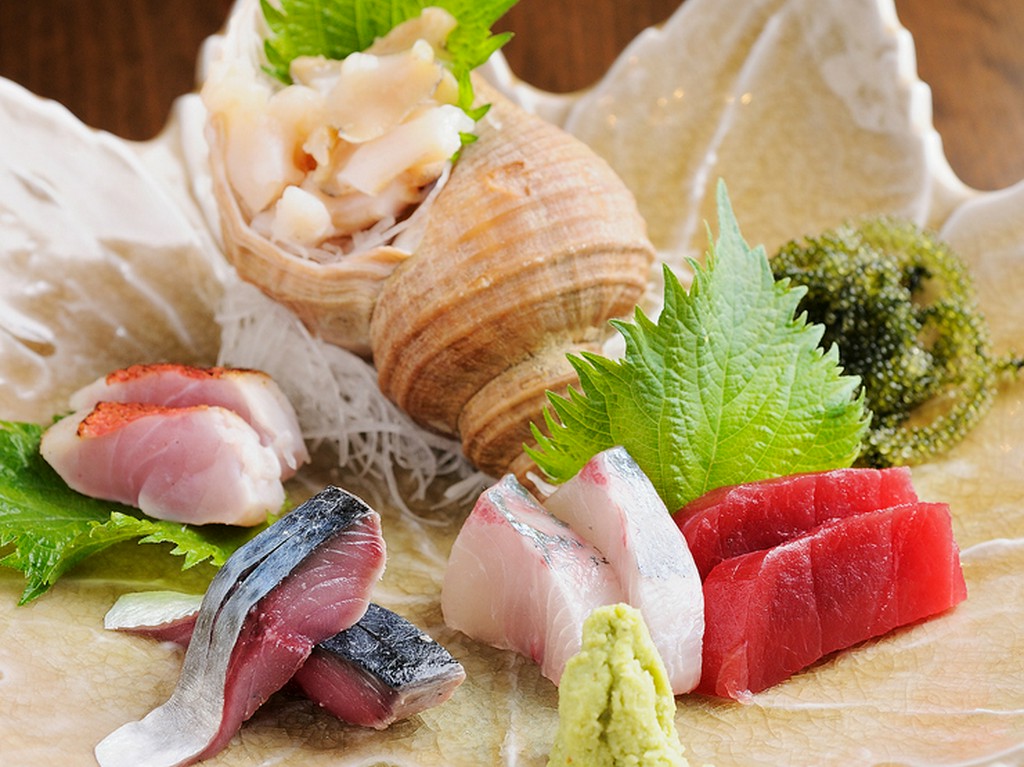 富山港と名古屋港からの直送された『刺身盛り合せ』