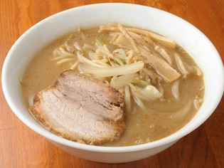 スープに使うダシからトッピングまで、すべて厳選した素材を使用