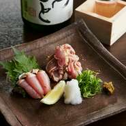 人数が集まる席にはコースがオススメ。3時間飲み放題付きなので、友人同士の集まりから女子会、歓送迎会まで利用できます。美味しい料理とお酒で、会話も弾むこと請け合いです。