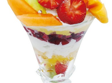 予約限定   プレミアム高級果実メガパフェ　『４月～５月限定』