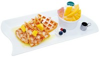 チョコレートホールケーキ
●4号(12cm) 3,900円(税込) ●5号(15cm) 4,500円(税込)
●6号(12cm) 6,100円(税込) ●7号(12cm) 7,900円(税込)