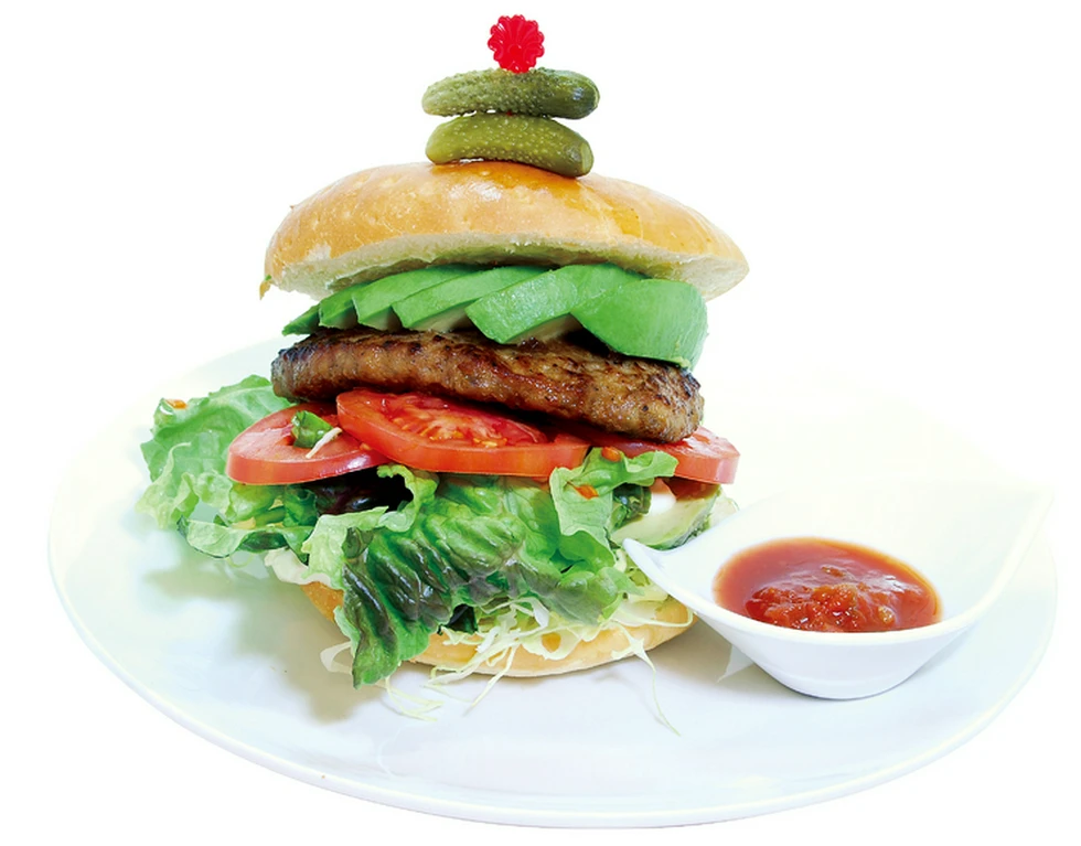 海老のトマトクリームソースのオムライス