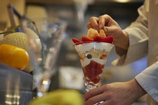 オーナー自ら買いつける、こだわりのフルーツ