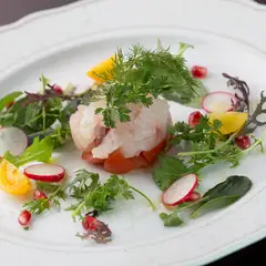 旬の食材の旨味を存分に味わえるメニューがそろいます
