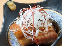 一口食べれば、至福の味わい、『沖縄産豚の角煮』