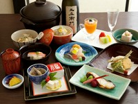 要予約
ワンドリンク制(別途ドリンクをおひとり様１杯ずつご注文いただいています