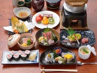 旬の味を上品な会席料理でいただく『武蔵野』