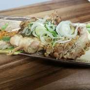 ジューシーな焼き上がり！色んな薬味で召し上がれ♪