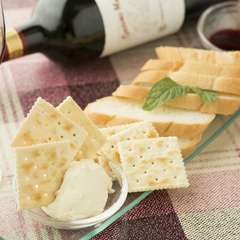 自家製クリームチーズがワインに合う『足利大学入ぐチーズ』