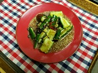 大・・￥780　　メガ・・￥1500●うまだれキャベツ●もやしとメンマのネギ塩ナムル●塩だれたたき胡瓜