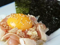 自家製タレとトロ～り卵黄を絡めて♪