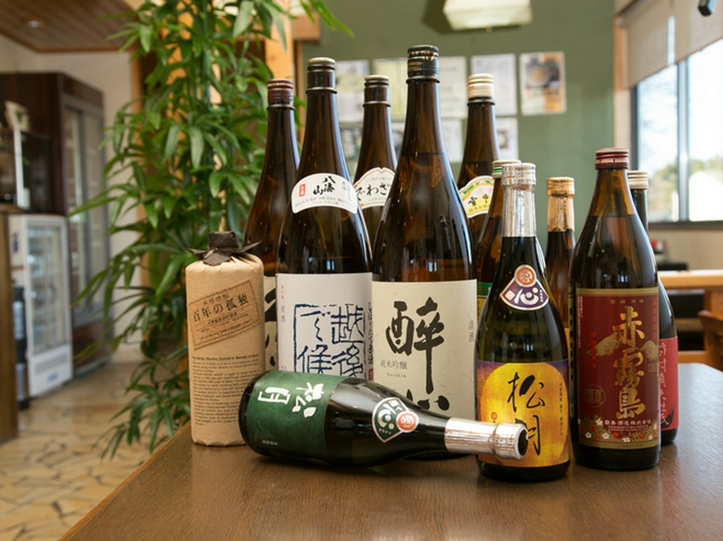 飲みやすいものからプレミアものまで、焼酎＆地酒も充実