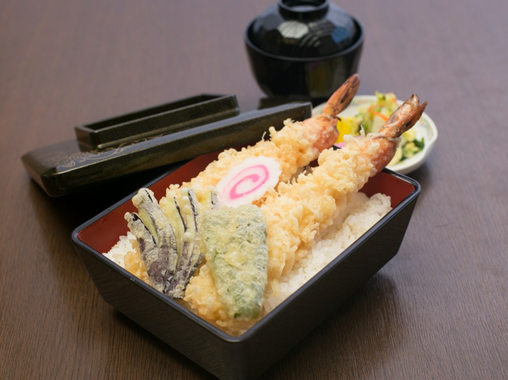 ボリューム満点で食べ応え十分！　絶品の『天重』