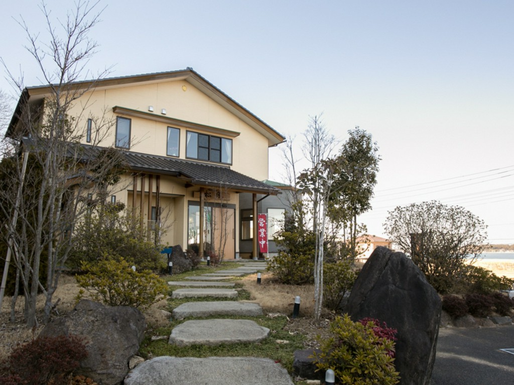 素晴らしい景色を眺めながら美味しい食事を堪能