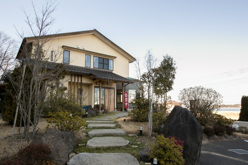 素晴らしい景色を眺めながら美味しい食事を堪能