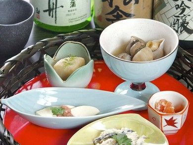 季節ごとに新しい日本酒が楽しめる！　酒処・秋田ならではの贅沢