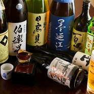どの料理にもぴったり合うよう、お酒も豊富に用意。特に、地酒に力を入れているのだとか。