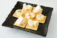 ４種類のチーズをご用意いたしました