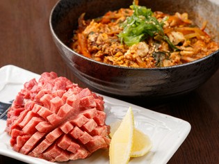 焼肉店でのノウハウを活かし、提供する『カルビ麺＋タンバク』